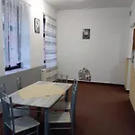 Pod Lanovkou Casa de hóspedes 3*